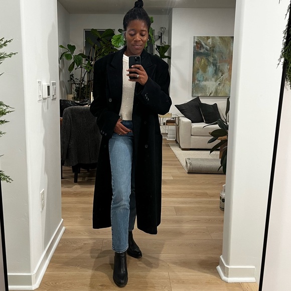 Wool Cashmere Coat in Black by J.G. Hook - Picture 4 of 12